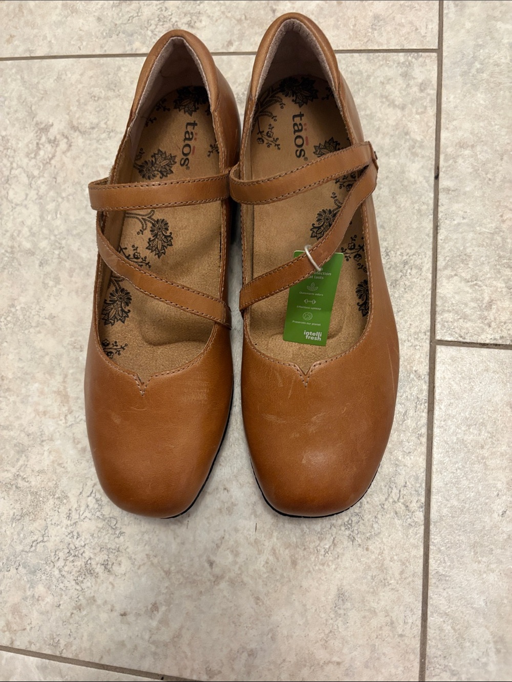 Taos Footwear Women's Cognac Leather Mary Jane Flats with Cross Strap